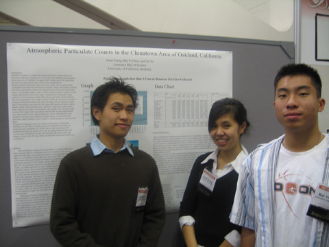 EBAYS students with their project on atmospheric particulate counts in Chinatown at the American Geophysical Union (AGU) conference, December 2007